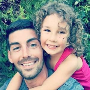 Meet your Posher, Christopher